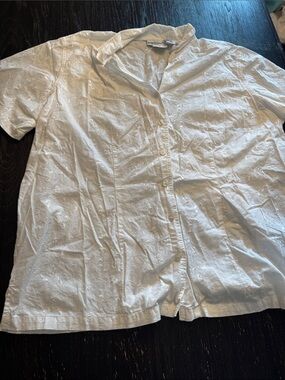 Bobbie Brooks White Short-Sleeve Eyelet Button-Up Shirt